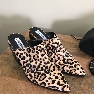 Leopard mules